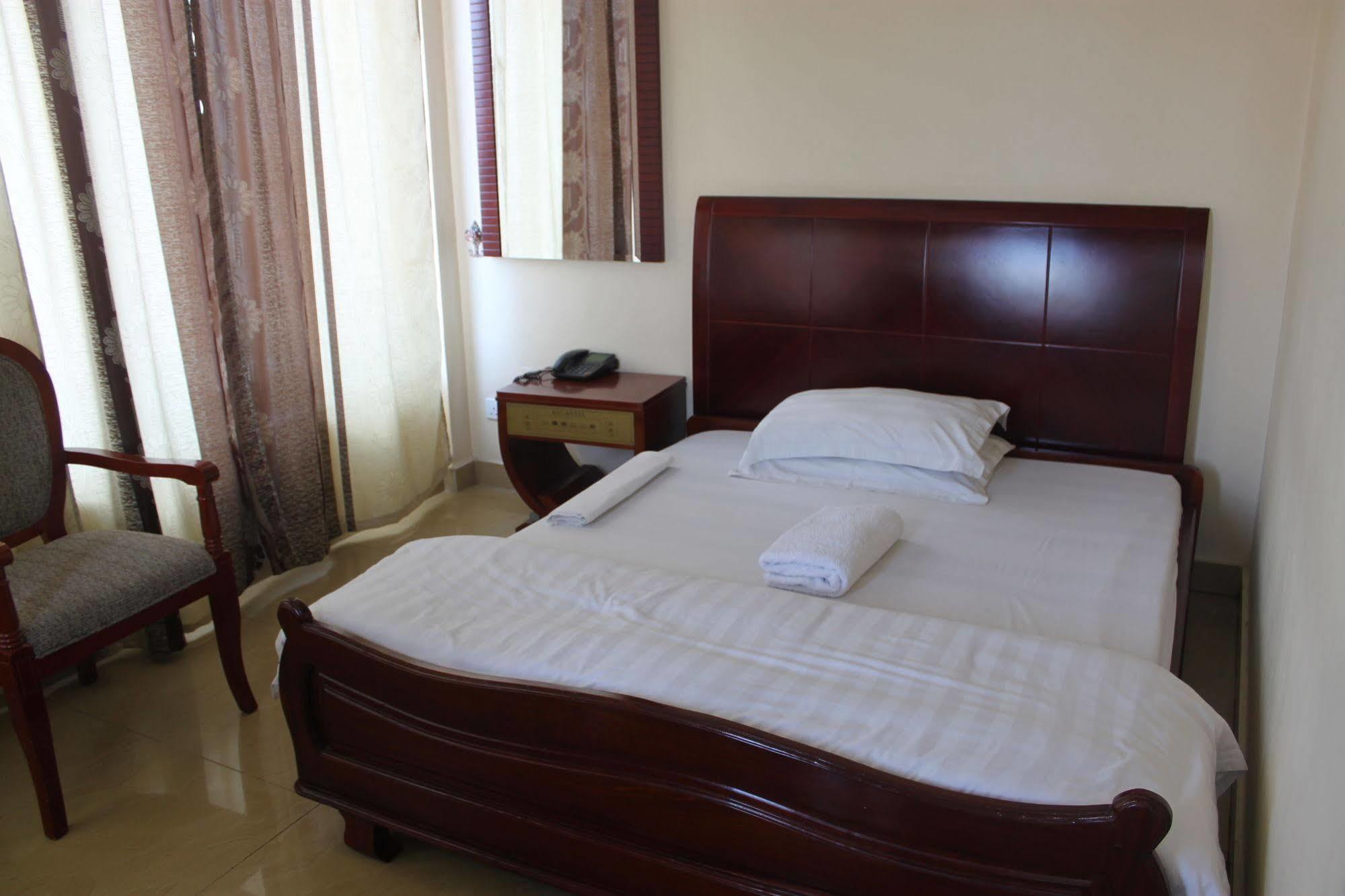 Mic Hotel Dar es Salaam Exterior photo